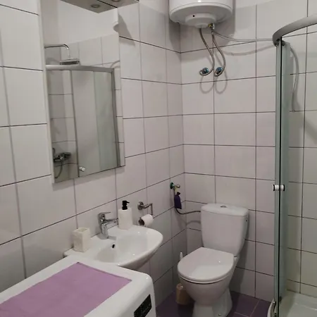 Ema Apartment *
